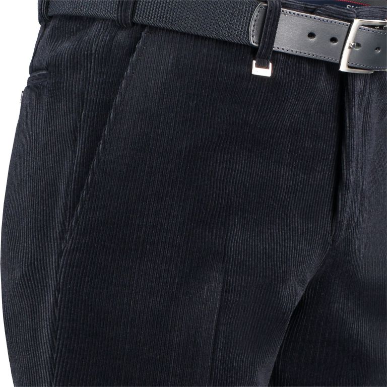 Com4 Corduroy Navy 2100  